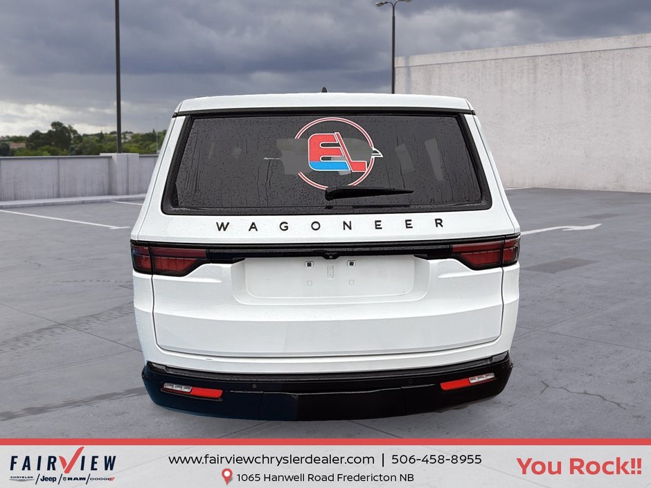 2024 Jeep Wagoneer Series II Carbide Full panoramic roof upgraded audio safety group