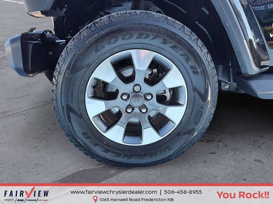 2023 Jeep Wrangler Sahara Fully loaded leather navigation, amazing condition