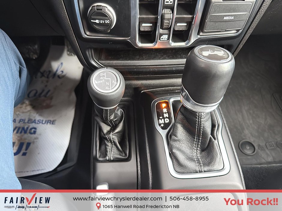 2024 Jeep Wrangler Sahara Two sets of tires and rims winter rims and tires are on