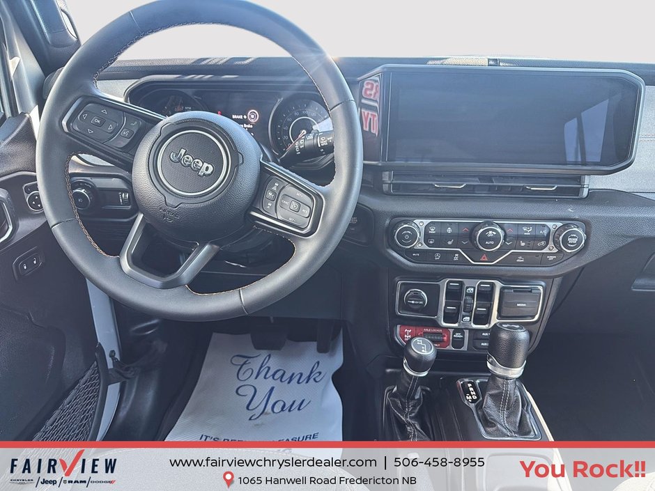 2024 Jeep Wrangler Willys Dual top group