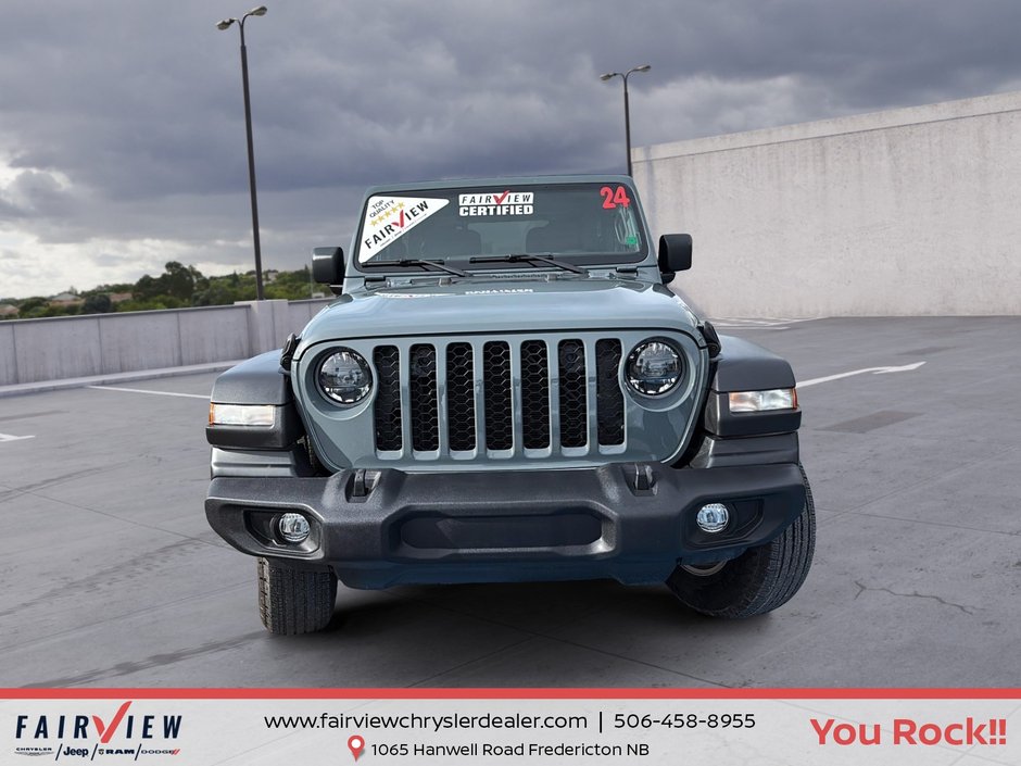 2024 Jeep Wrangler Sport S Sport S cold-weather group upgraded rims