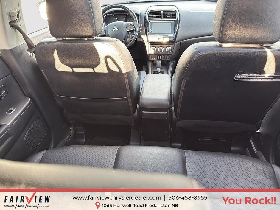 2018 Mitsubishi RVR Limited Upgraded wheels, sun, and sound leather panoramic roof