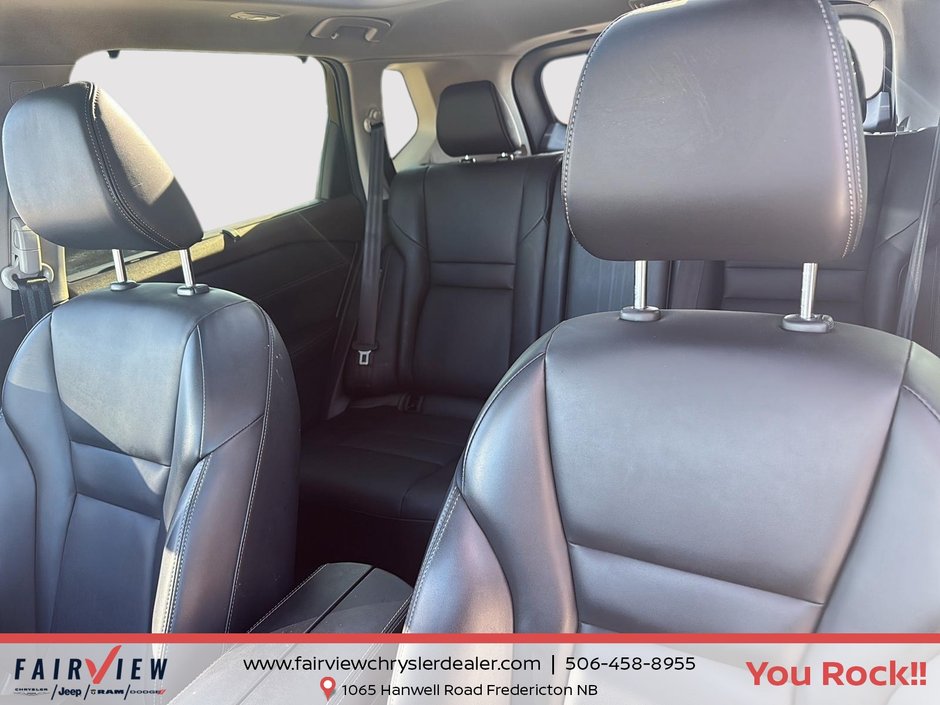 2023 Nissan Rogue SV midnight edition Fully loaded, leather sunroof, NAV black edition 360 camera cameras