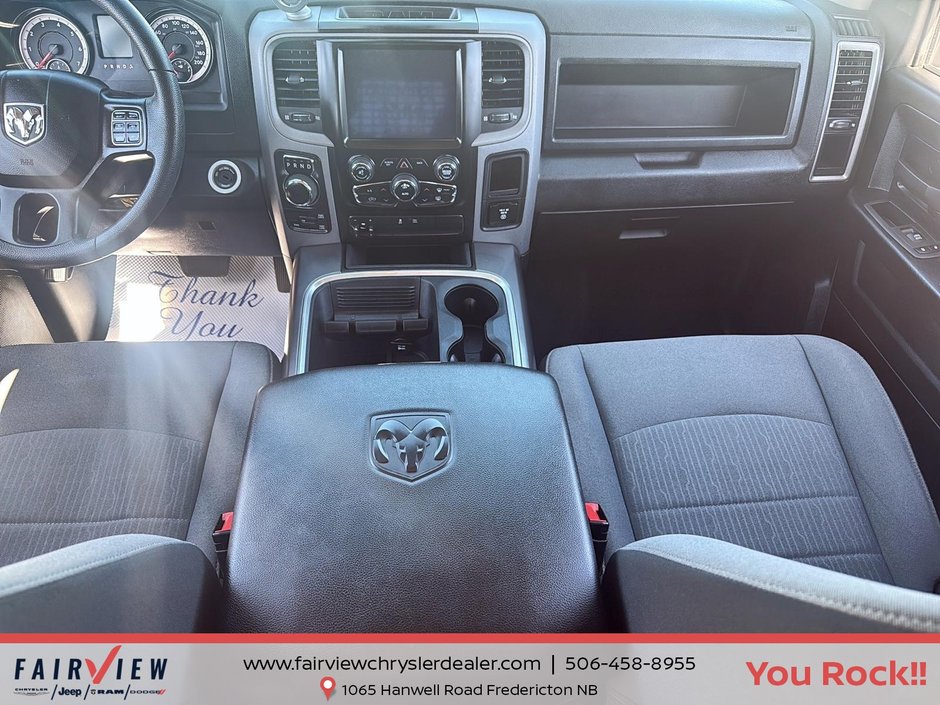Ram 1500 Classic Express V6 2021