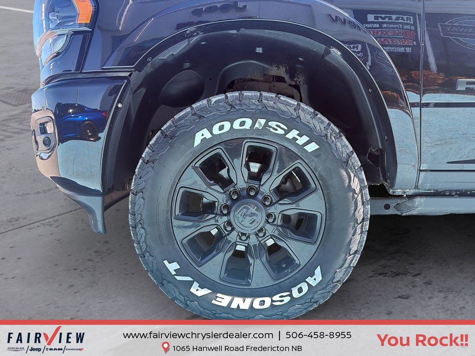 2024 Ram 2500 Limited New 35 inch tires amazing condition
