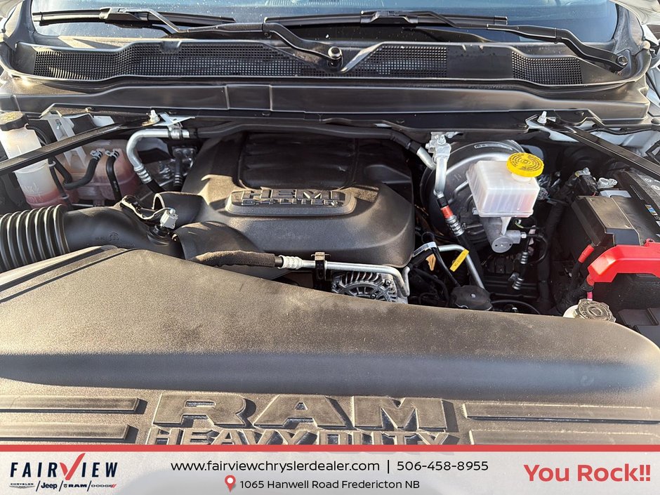 2024 Ram 3500 Big Horn  Amazing condition 6.4 L gas