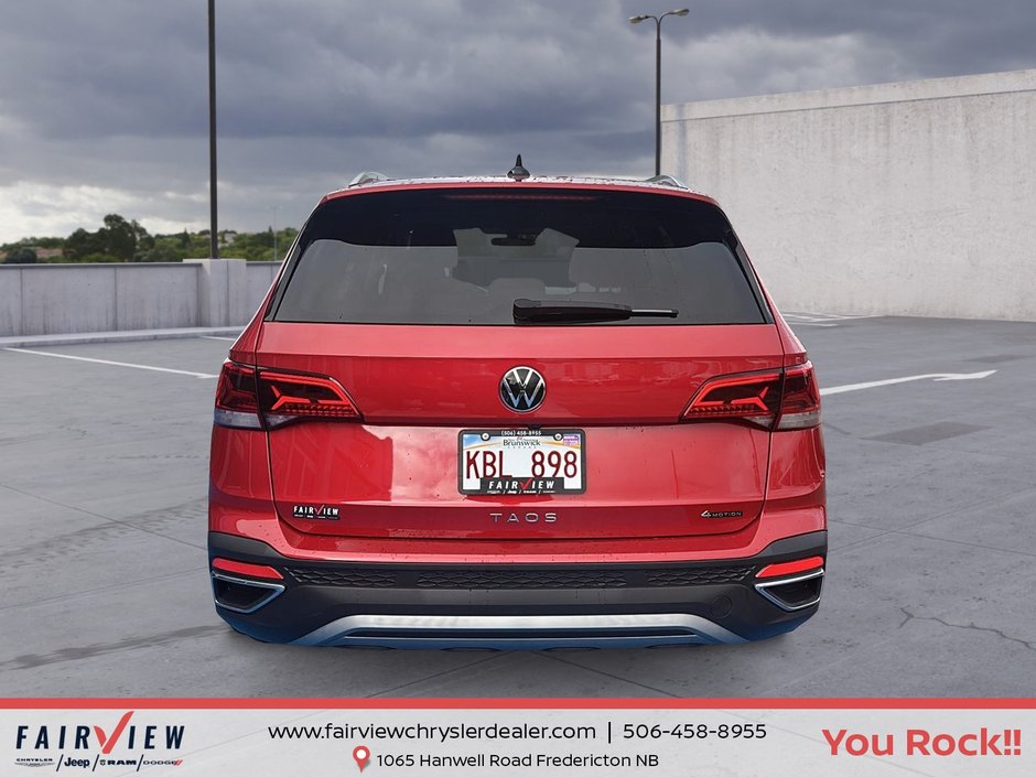 2023 Volkswagen Taos Comfortline Fully loaded with sun and sound  group