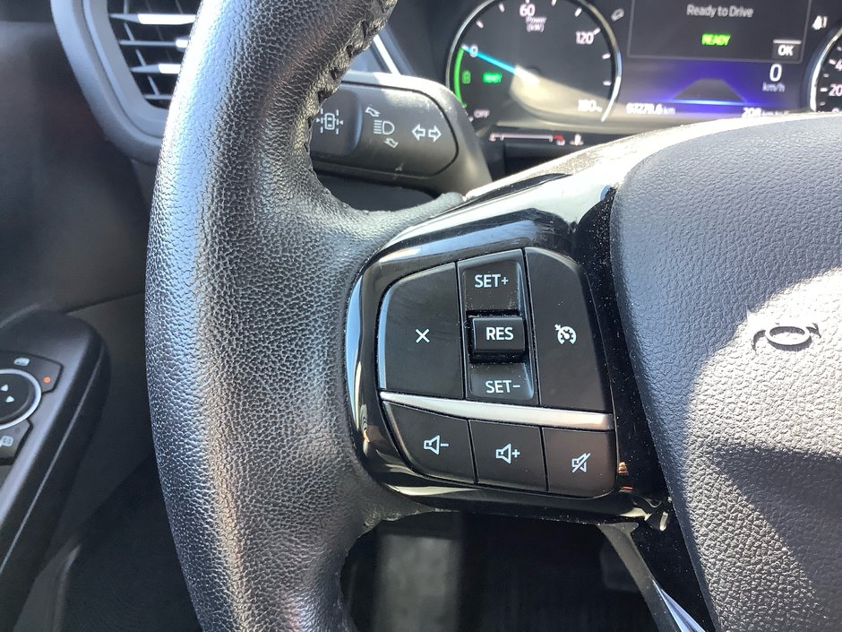 2021 Ford Escape SEL-18