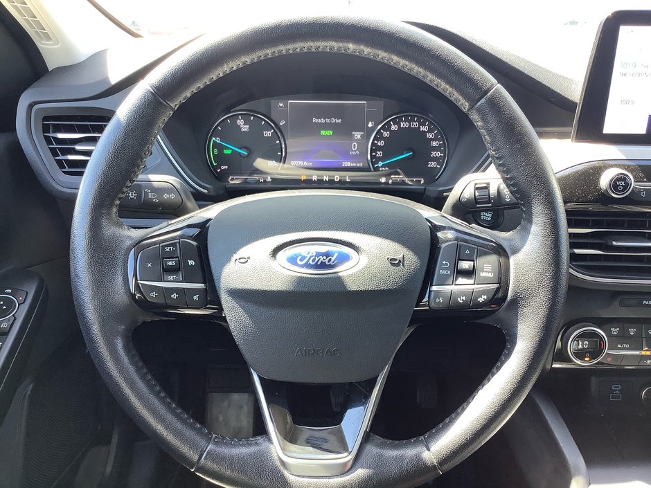 2021 Ford Escape SEL-17