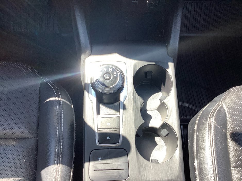 2021 Ford Escape SEL-22