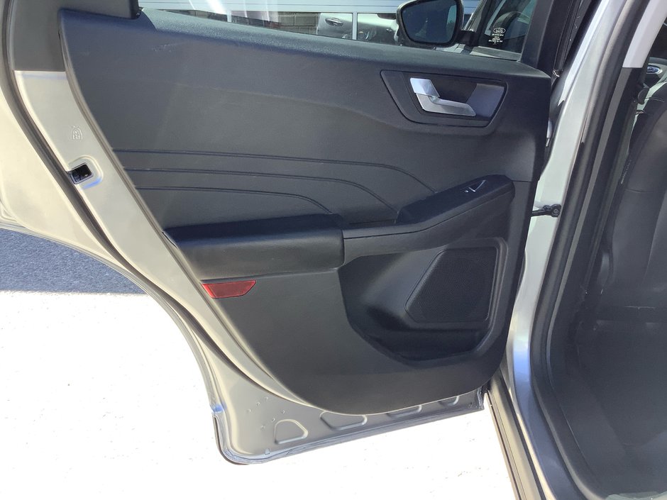 2021 Ford Escape SEL-15