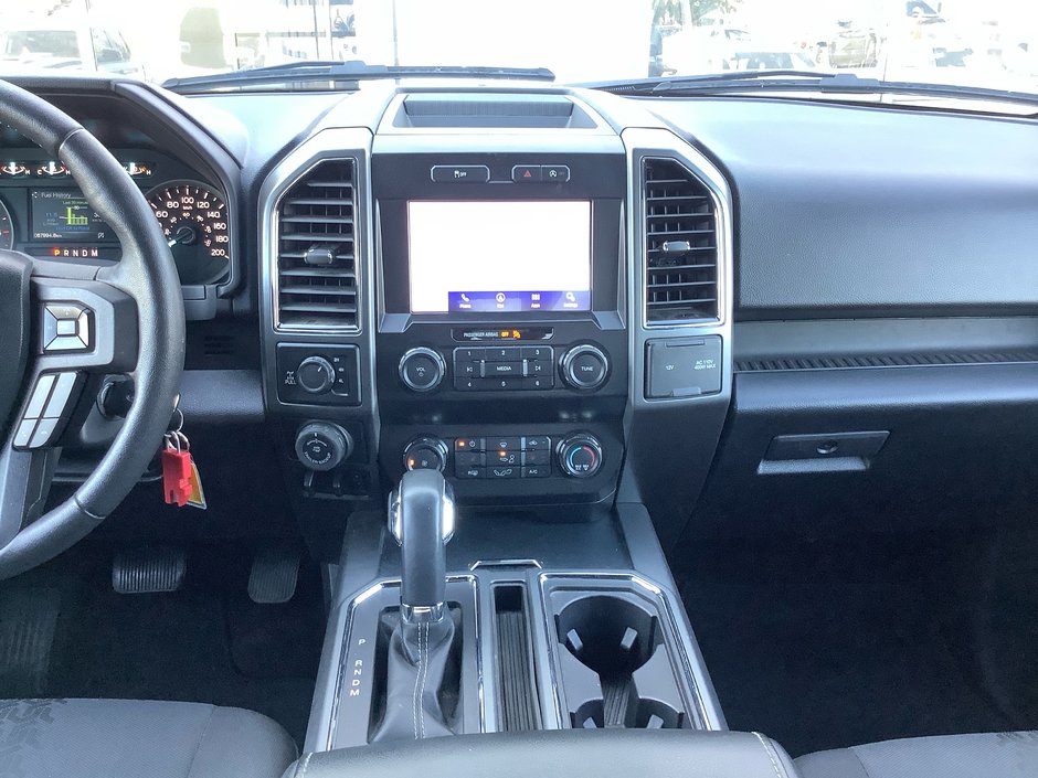 2020 Ford F150 XLT-21