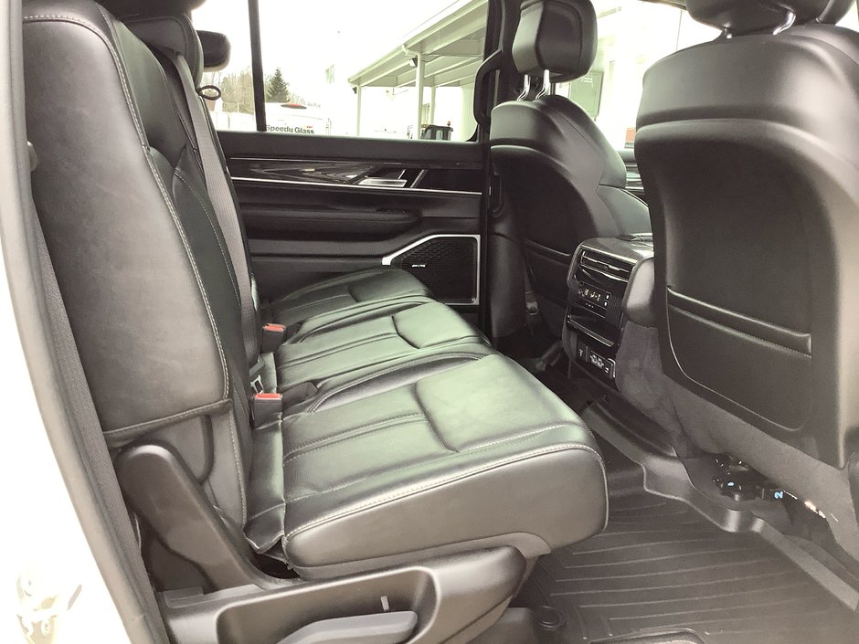 2022 Jeep WAGONEER PREMIUM-12