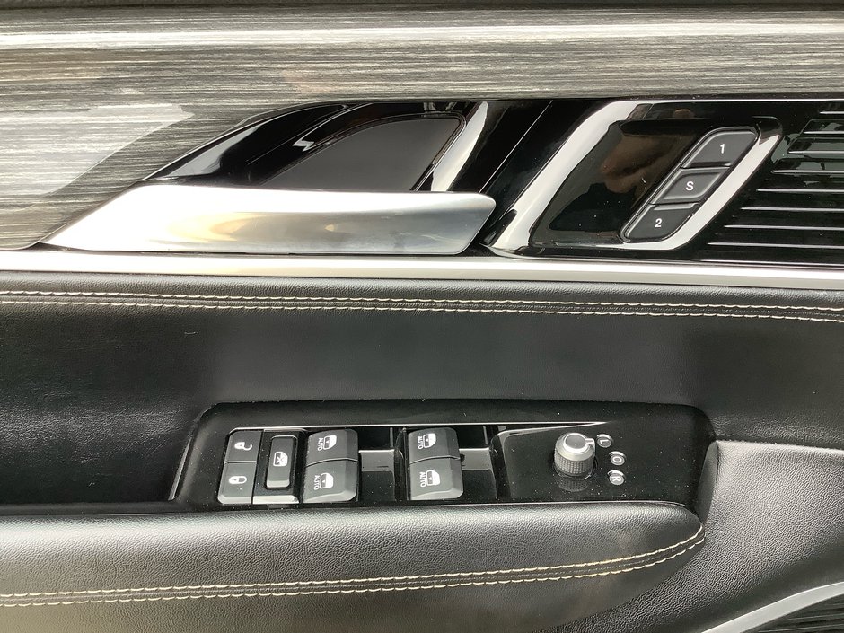 2022 Jeep WAGONEER PREMIUM-20