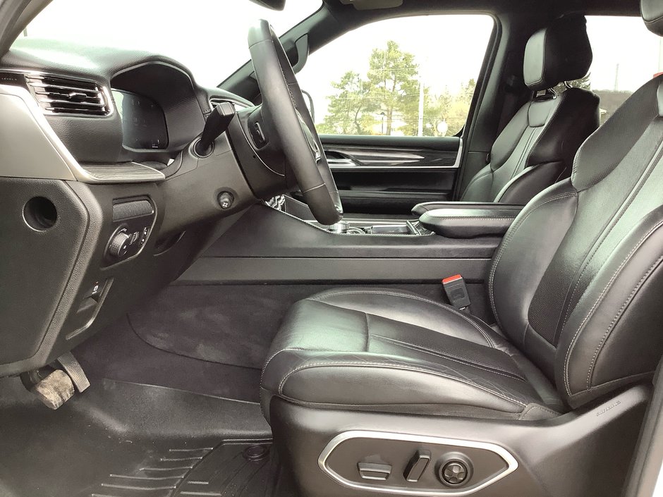 2022 Jeep WAGONEER PREMIUM-14