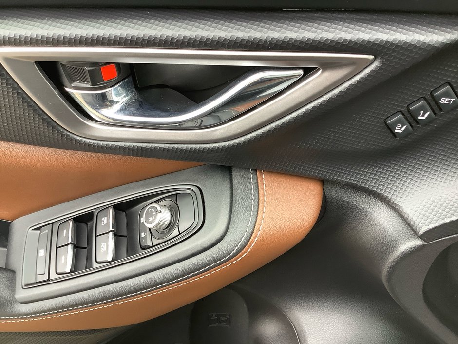 2023 Subaru FORESTER Premier-16