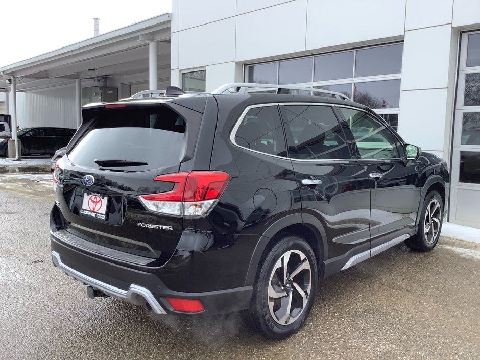 2023 Subaru FORESTER Premier-4