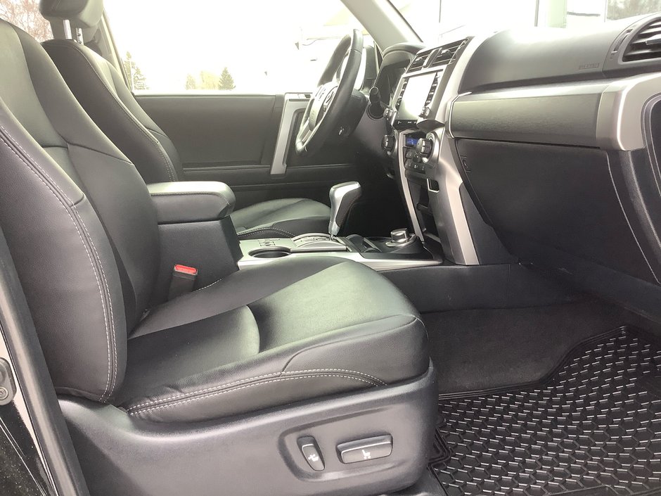 2023 Toyota 4 RUNNER-2