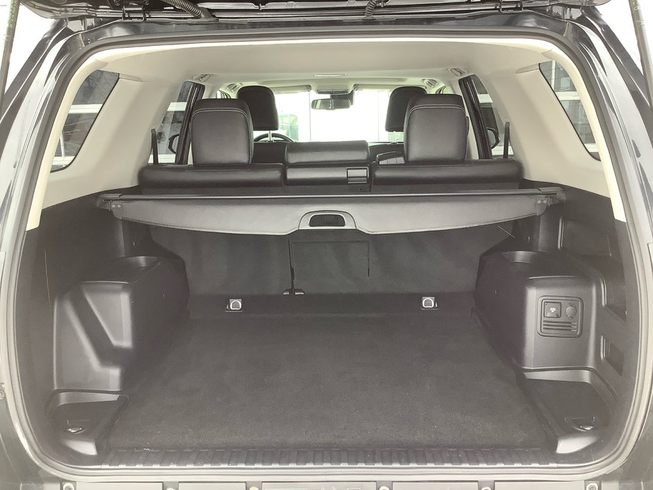 2023 Toyota 4 RUNNER-4