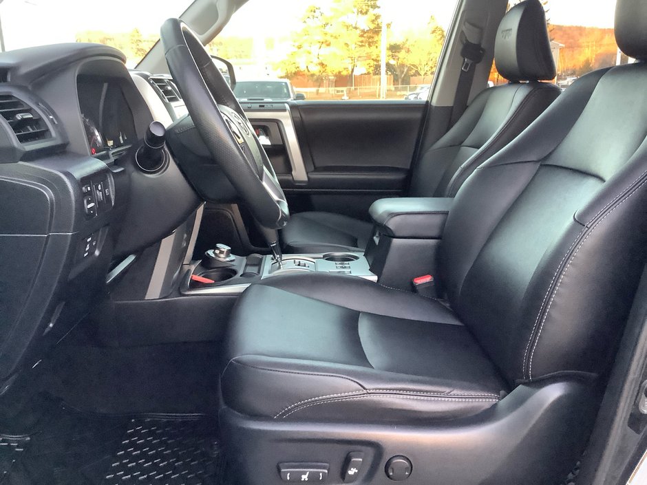 2022 Toyota 4RUNNER-5