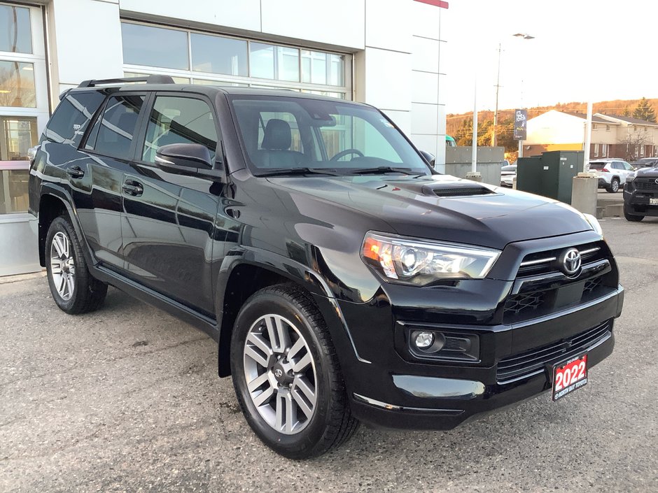 2022 Toyota 4RUNNER-0