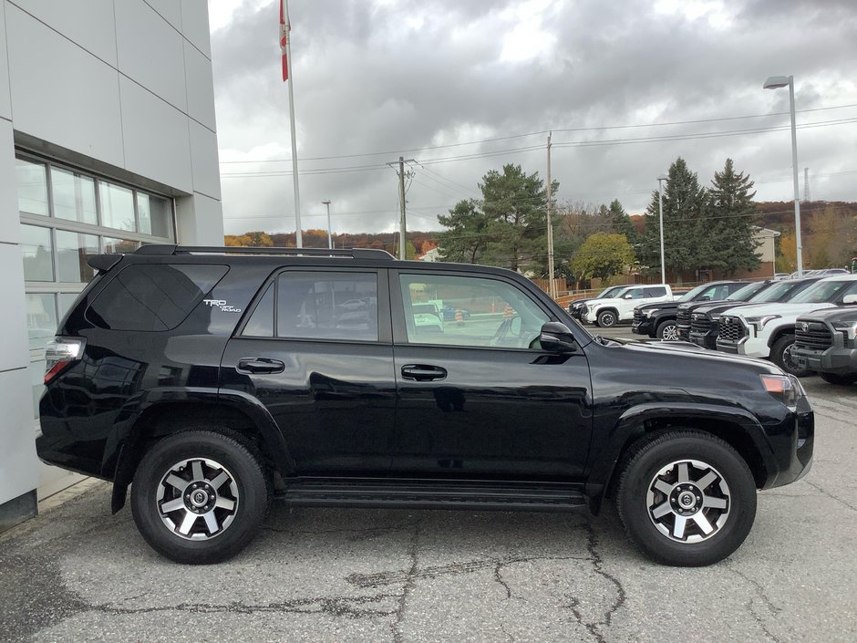 2023 Toyota 4RUNNER TRD OFFROAD-3