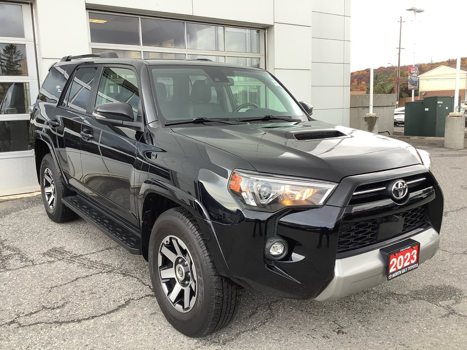 2023 Toyota 4RUNNER TRD OFFROAD-1