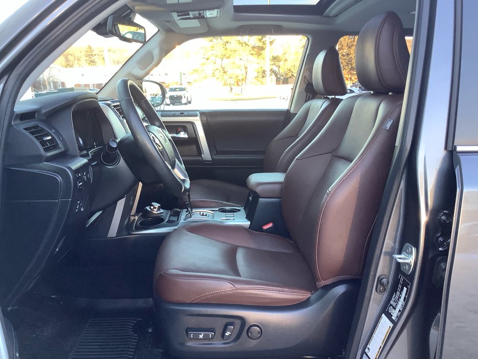 2023 Toyota 4RUNNER-35