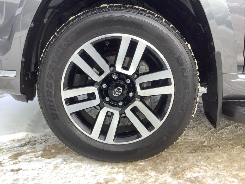 2023 Toyota 4RUNNER-9