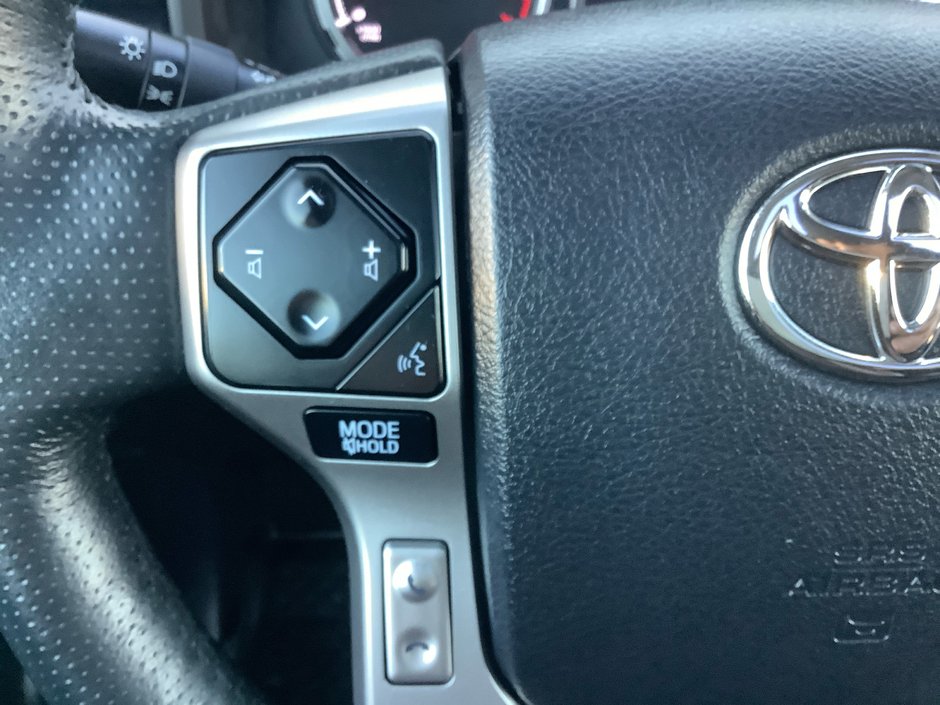 2023 Toyota 4RUNNER-40