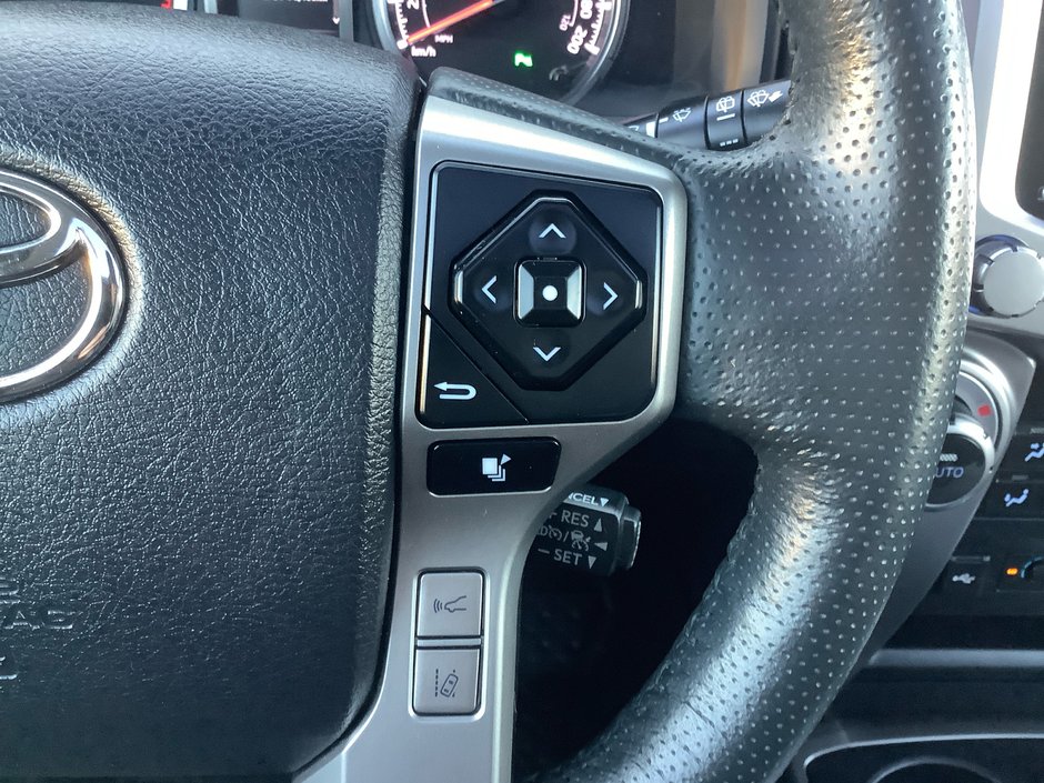 2023 Toyota 4RUNNER-39