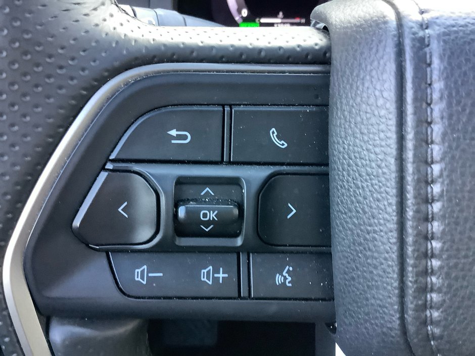 2025 Toyota 4RUNNER TRD OFF ROAD PR-18