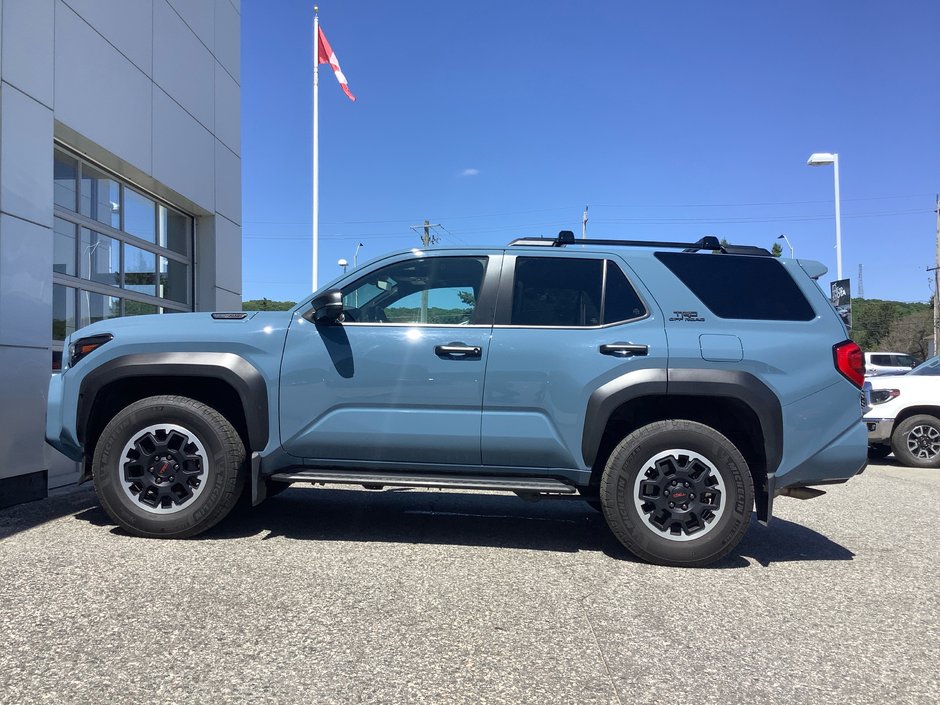 2025 Toyota 4RUNNER TRD-7