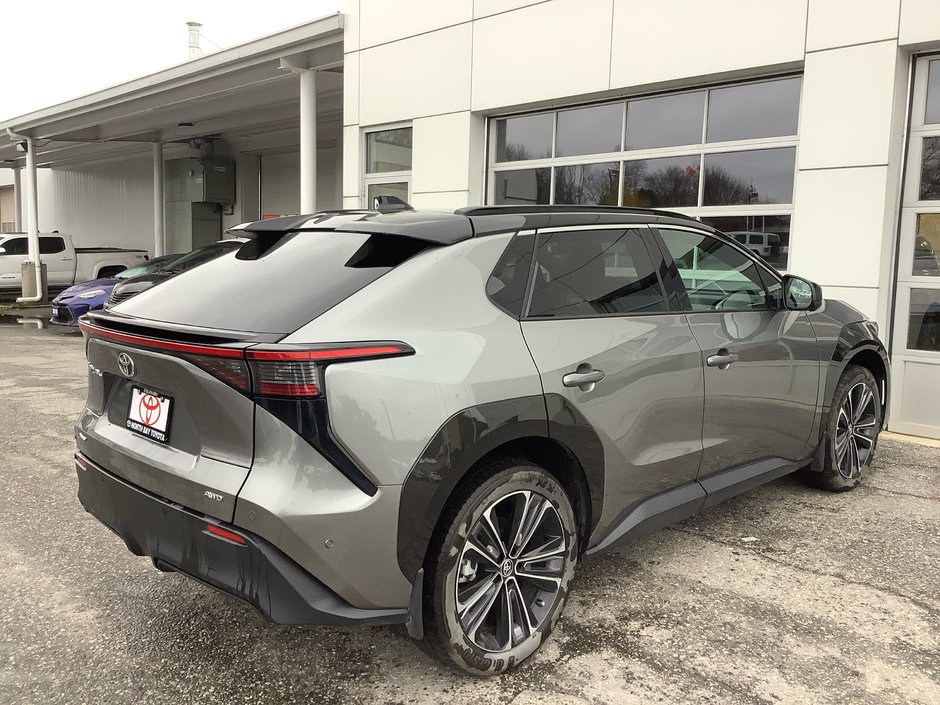 25 Toyota BZ4X XLE-7