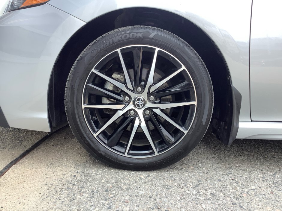 2024 Toyota Camry Hybrid-10
