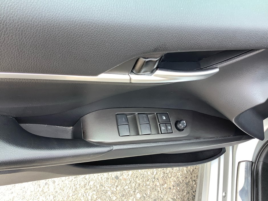 2024 Toyota Camry Hybrid-12