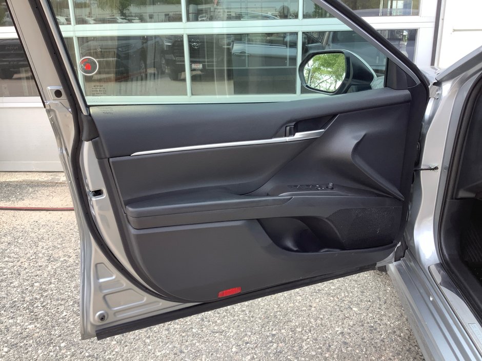 2024 Toyota Camry Hybrid-11