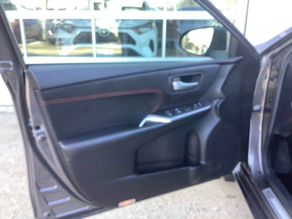 2016 Toyota CAMRY XSE-10