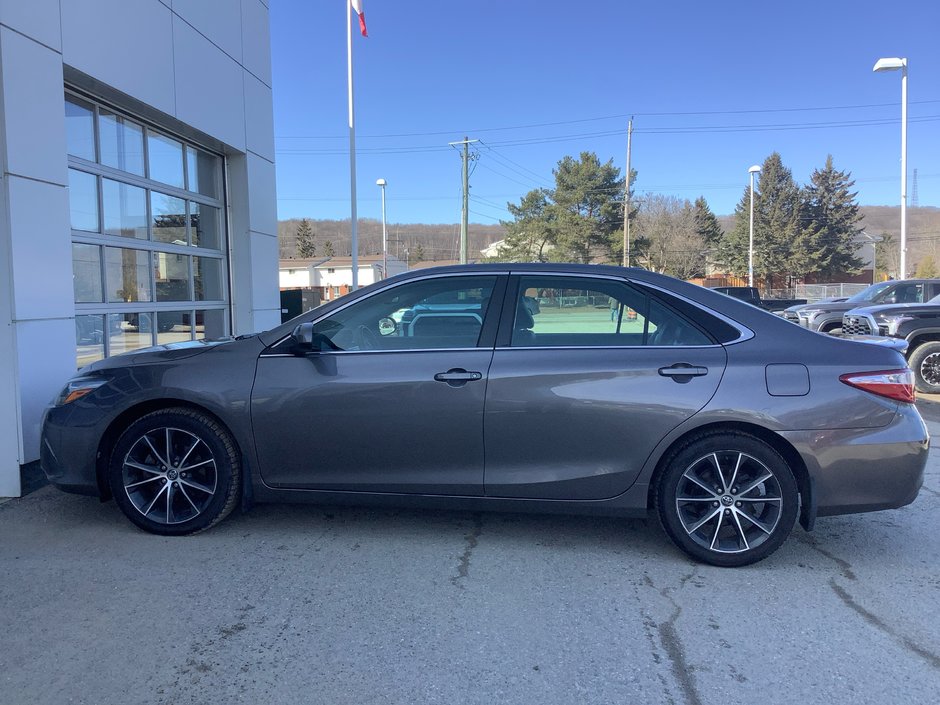 2016 Toyota CAMRY XSE-8