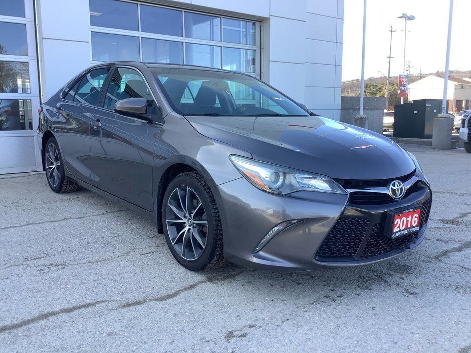 2016 Toyota CAMRY XSE-1
