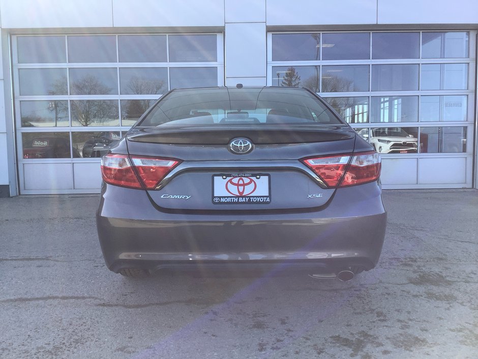 2016 Toyota CAMRY XSE-6