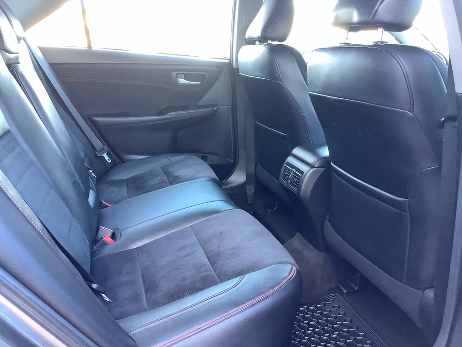 2015 Toyota CAMRY XSE-4