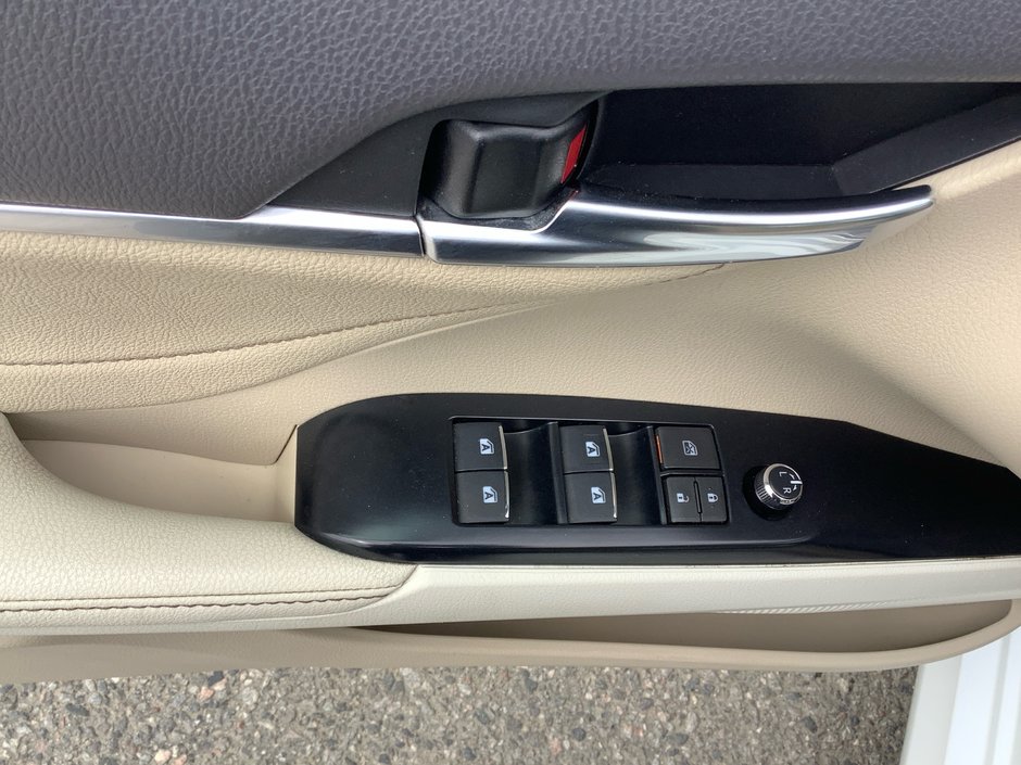 2018 Toyota Camry-12