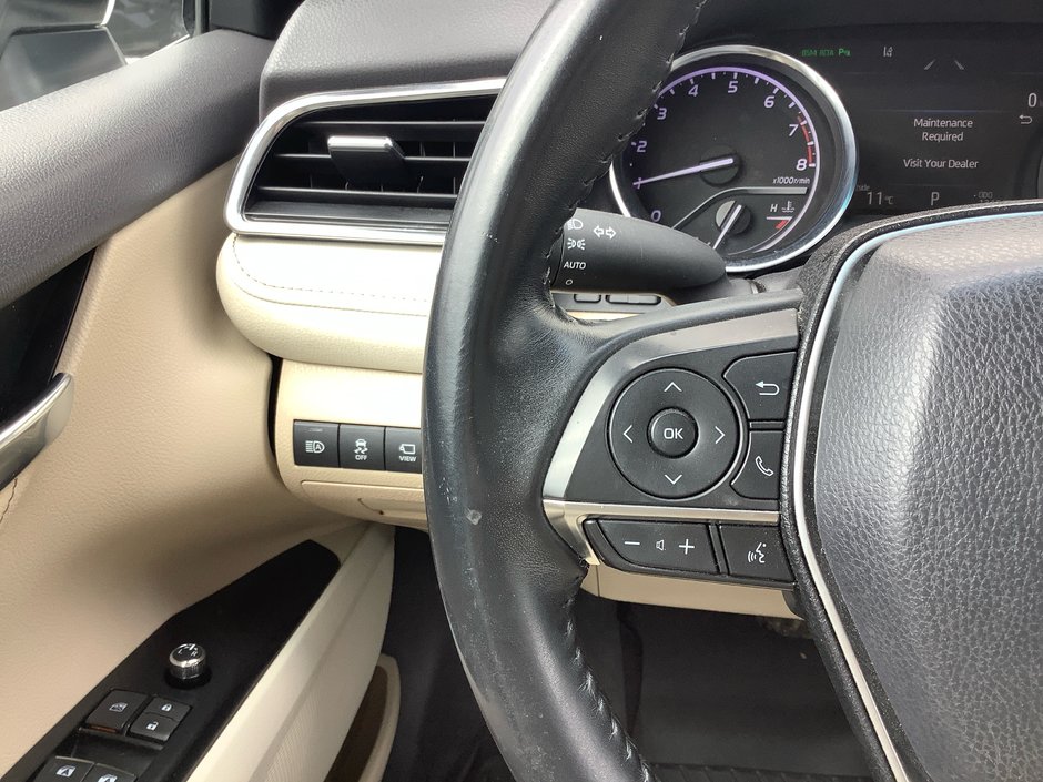 2018 Toyota Camry-18