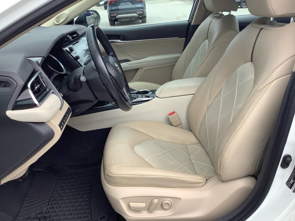 2018 Toyota Camry-13