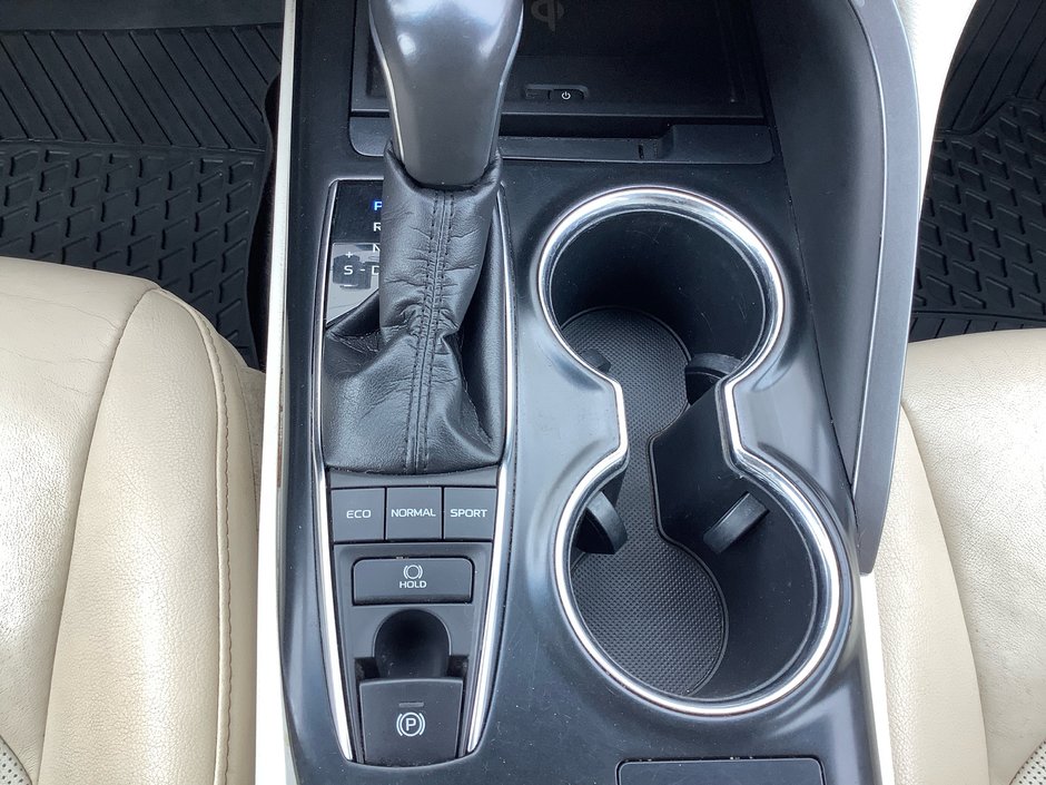 2018 Toyota Camry-22