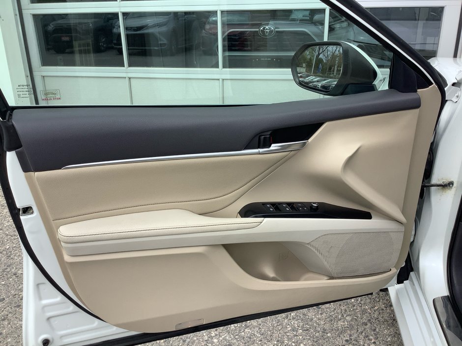 2018 Toyota Camry-11
