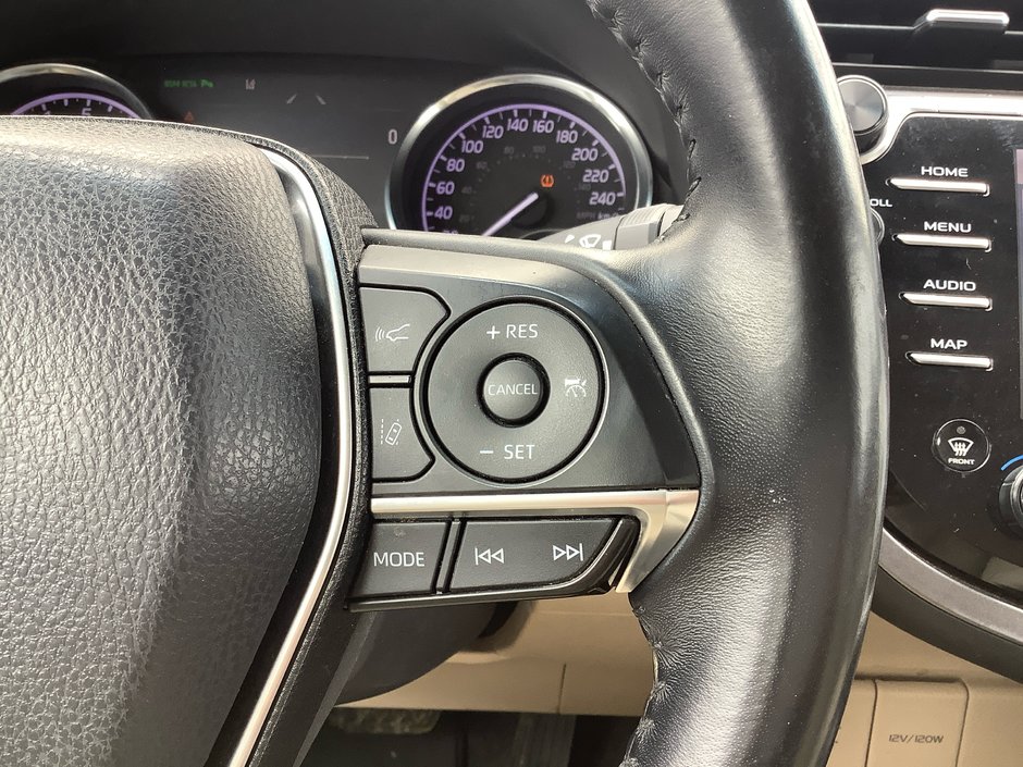 2018 Toyota Camry-19