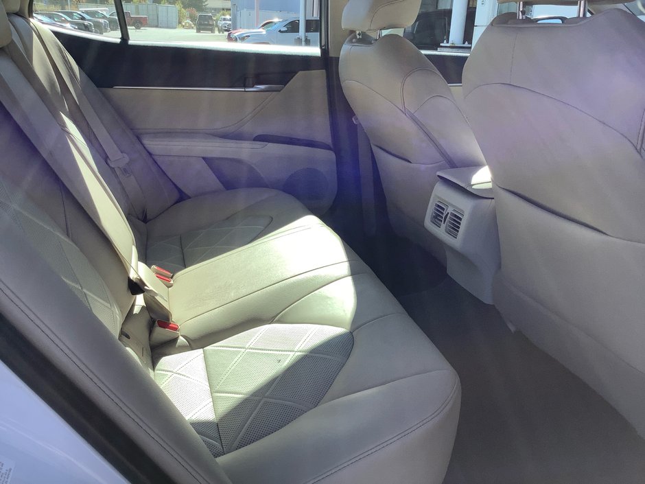 2018 Toyota Camry-9
