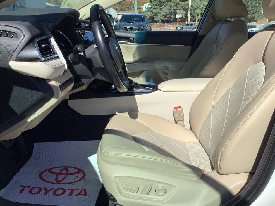 2018 Toyota Camry-14